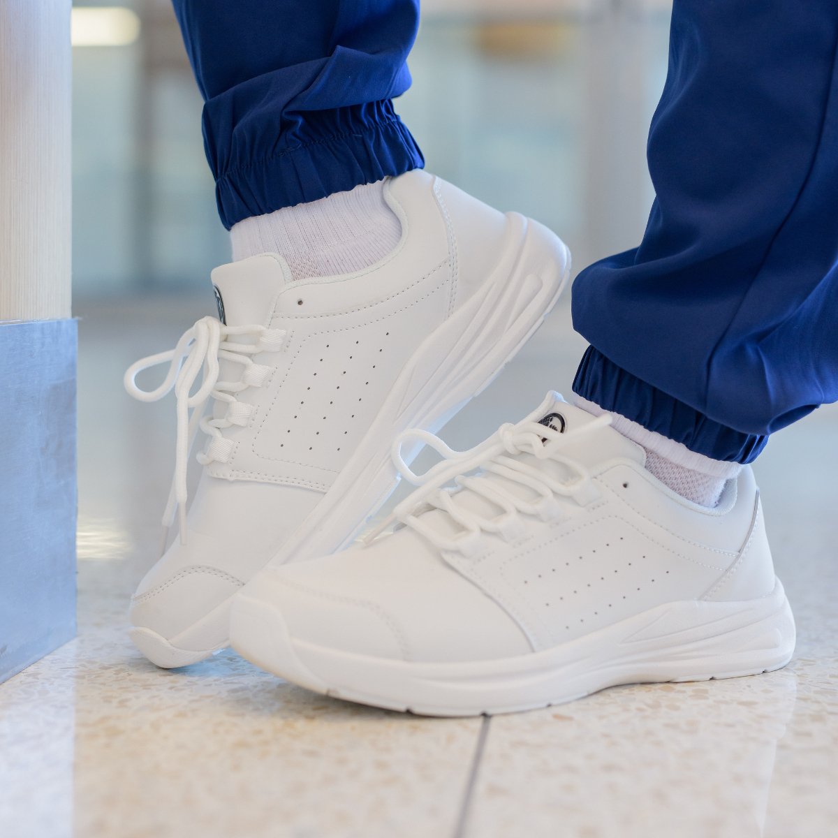 Stride Cushion Shoes - White